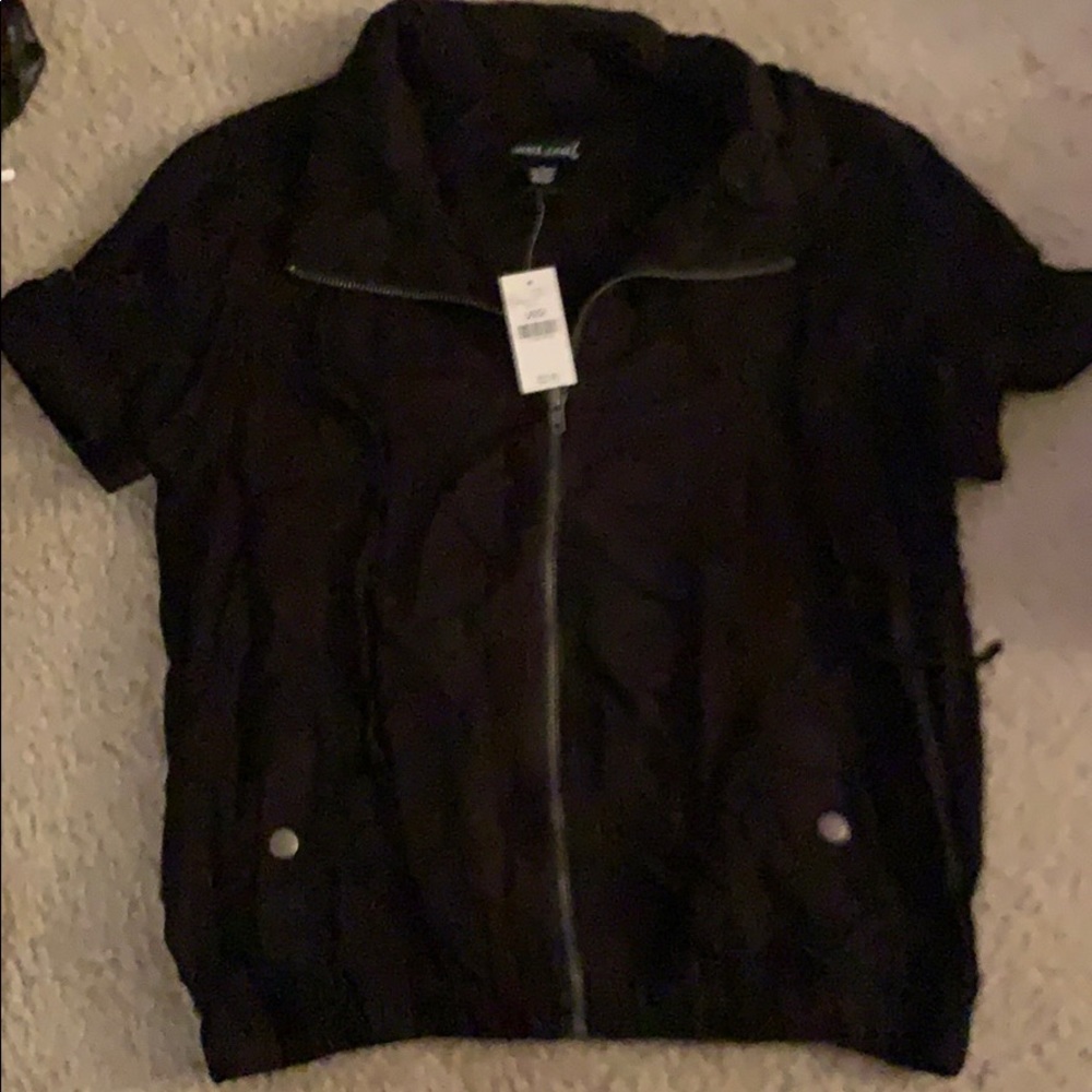 Black short sleeve zip front jacket